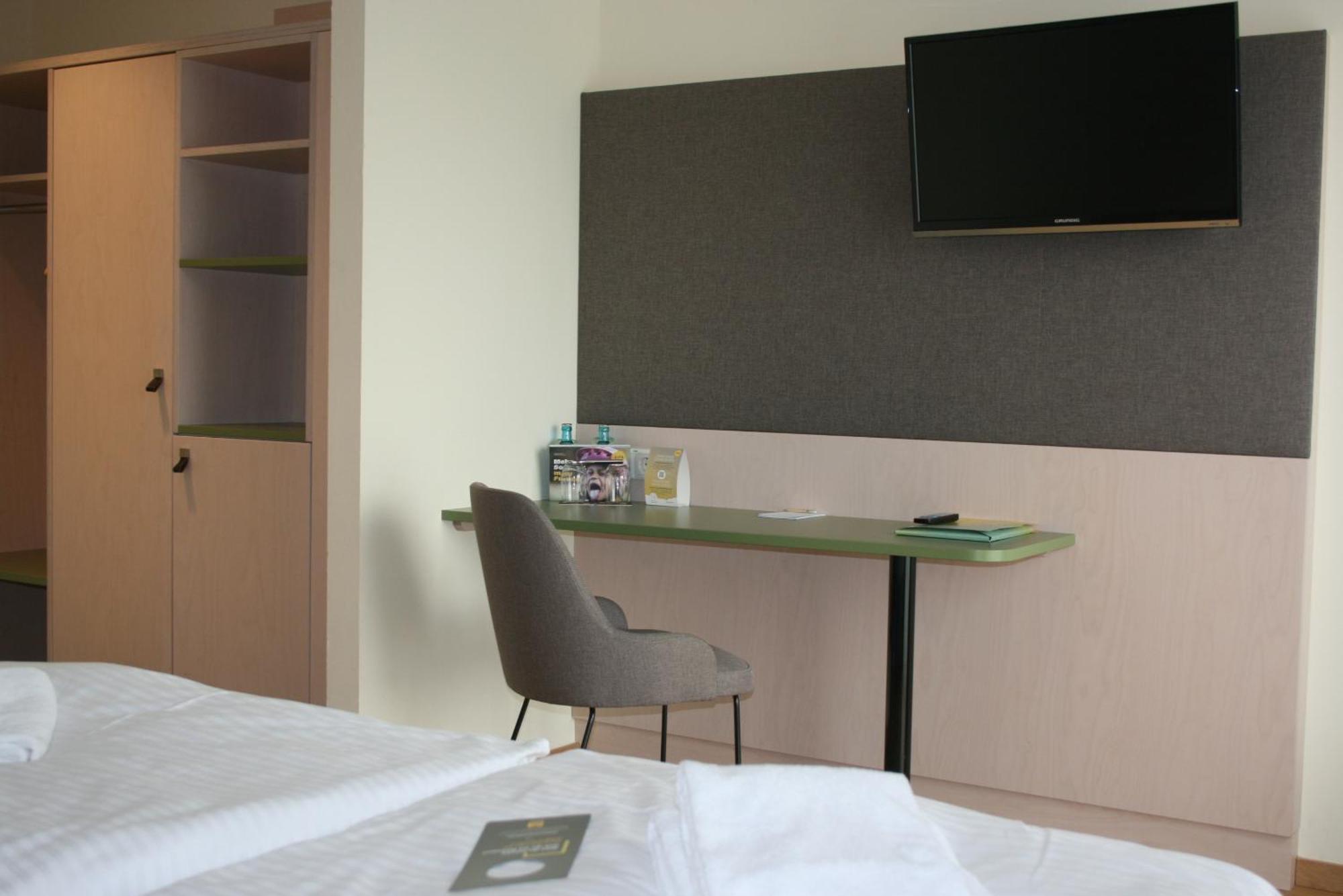 Jufa Hotel Im Brueckenkopfpark - Juelich ภายนอก รูปภาพ